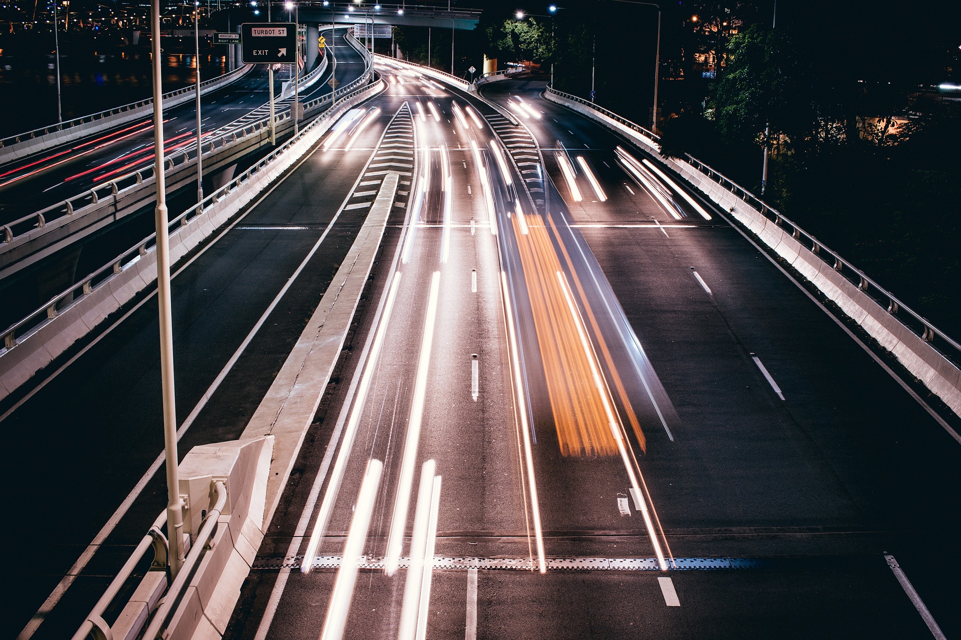highway-1209547_1920